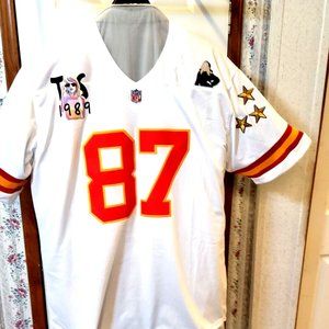 T Swiftie KC 87 Football Jersey With Theme (1989) Necklace White/ Red Size M